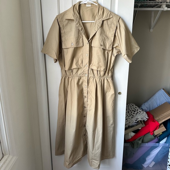 KHAKI UTILITY DRESS - Picture 3 of 5